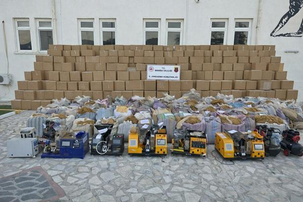 Manisa'da kaçak tütün operasyonunda 5 tutuklama