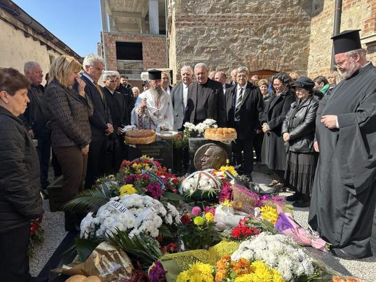 Edirne'de Sveti Georgi Kilisesi papazı Çıkırık, ölümünün 3'üncü yılında ayinle anıldı