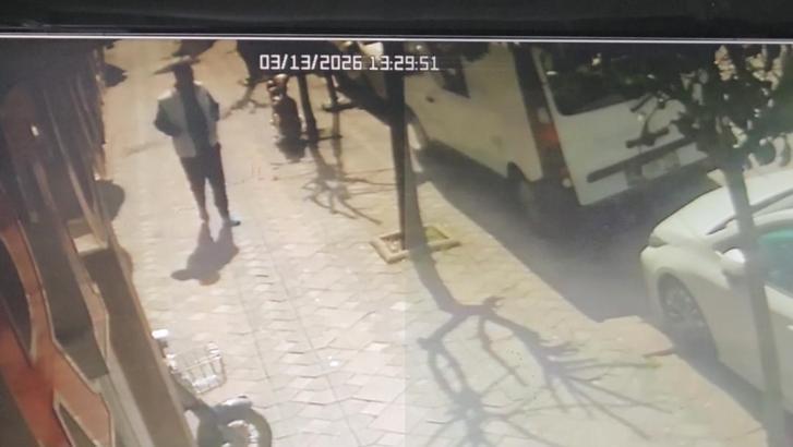 Zeytinburnu'nda yeğeni tarafından silahlı saldırıya uğrayan muhtar yaralandı