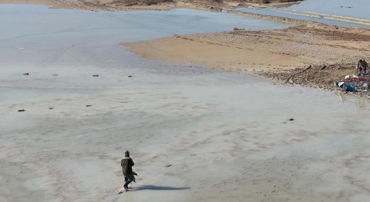 Kaçak avcılar doğa koruma ekiplerine ateş açtı, o anlar dron kamerasında