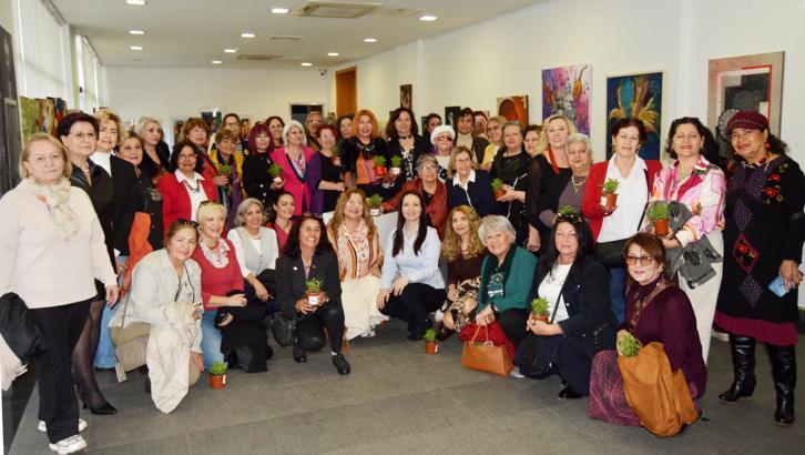 Antalya'da kadın sanatçılar birleşti