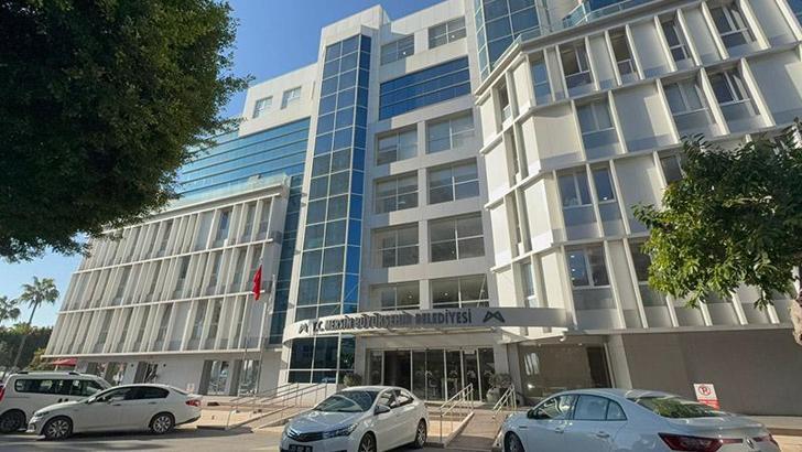 Mersin’de belediyede 'ihaleye fesat' ve 'rüşvet' soruşturmasında 20 gözaltı daha