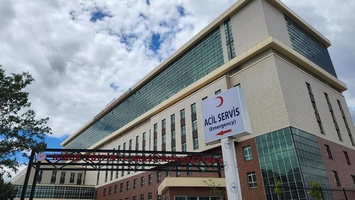 Otomobil şarampole yuvarlandı: 2 ölü, 2 ağır yaralı