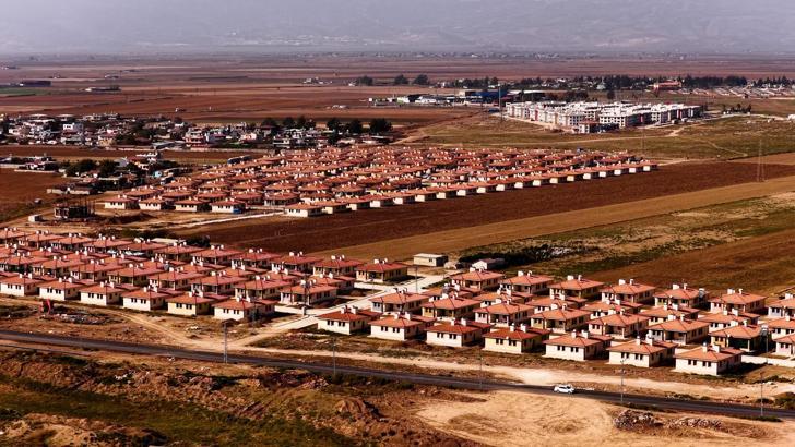 Bakan Kurum: Hatay'ın her bir köşesine ektiğimiz umut yeşerdi
