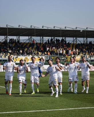 Aliağa FK şampiyonluk yarışında ikinci sıraya yükseldi