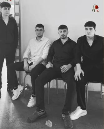 Kuzenlerden geriye kaza öncesi çekilen fotoğraf kaldı