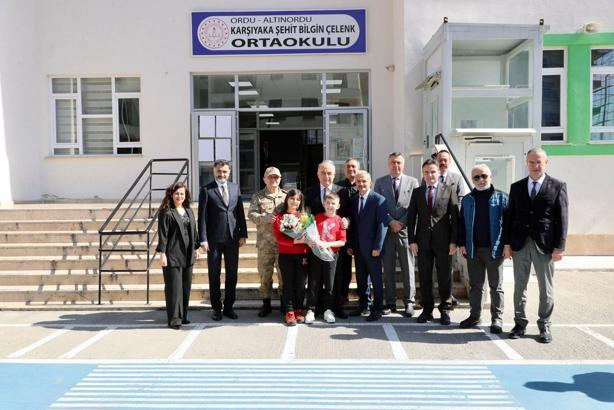 Şehit Bilgin Çelenk’in ismi Karşıyaka Ortaokulu’na verildi