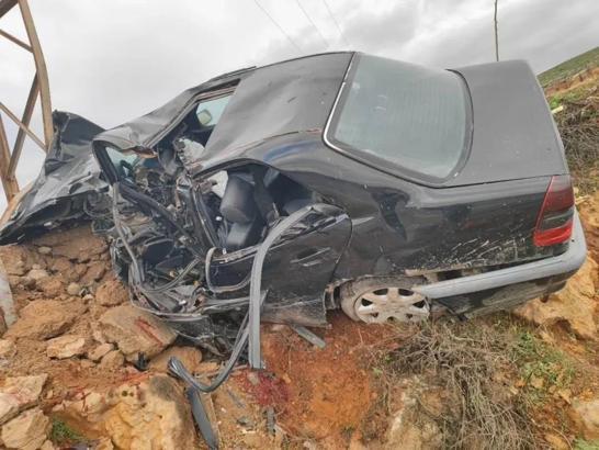 Direğe çarpan otomobilin sürücüsü öldü