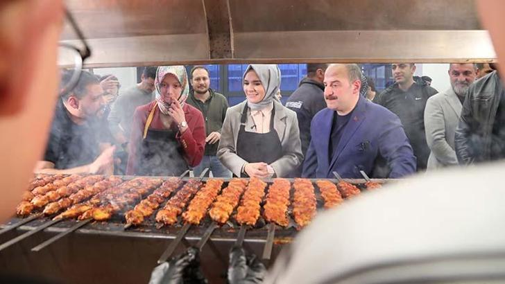 Bakan Göktaş, devlet korumasındaki çocuklarla iftarda buluştu