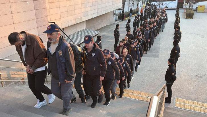 Eskişehir merkezli yasa dışı bahis ve dolandırıcılık operasyonunda 49 şüpheli adliyede