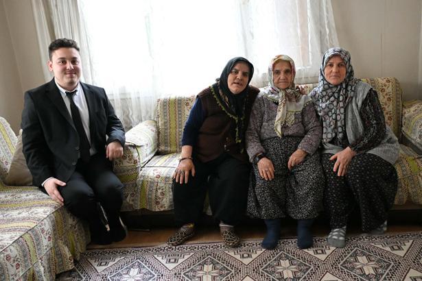 Manisa'da 600 aile 'Ben Buradayım' projesiyle sevdiklerini anlık takip edebiliyor