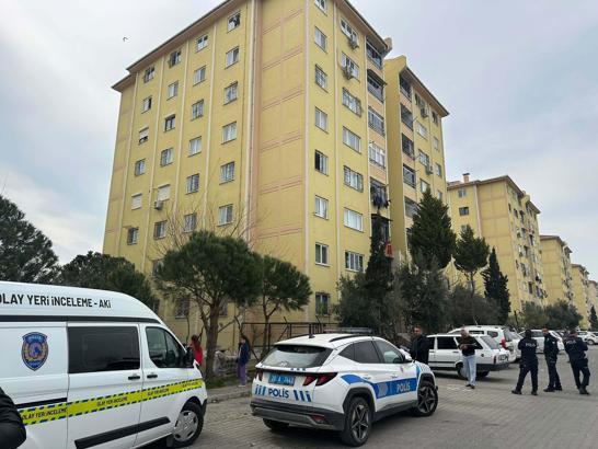 3 yaşındaki Tuğra, 6'ncı kattan düşüp ağır yaralandı