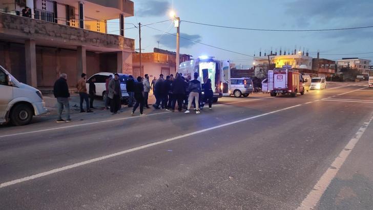 Mardin’de hafif ticari araç motosiklet çarpıştı: 1 yaralı