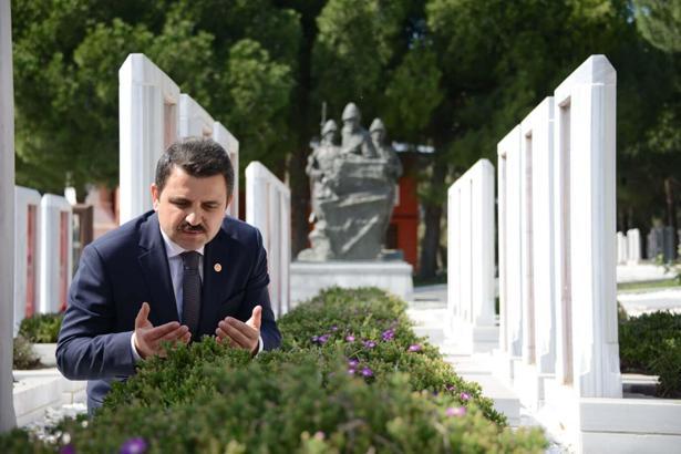 Kaşdemir: Çanakkale ruhu, bu aziz milletin kalbinde ebediyen var olsun