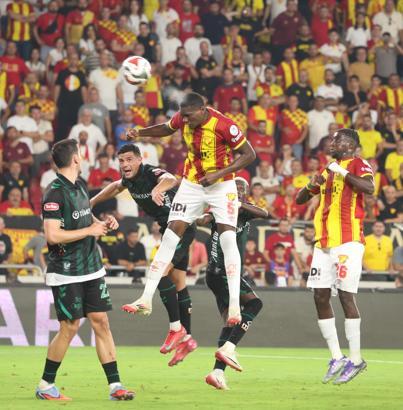 Göztepe'nin savunması alarm verdi