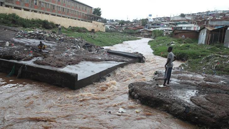 Kenya’daki selde hayatını kaybedenlerin sayısı 71’e yükseldi