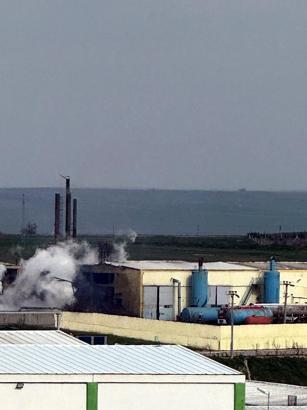 Fabrikada buhar kazanı patladı; 1 işçi yaşamını yitirdi (2)