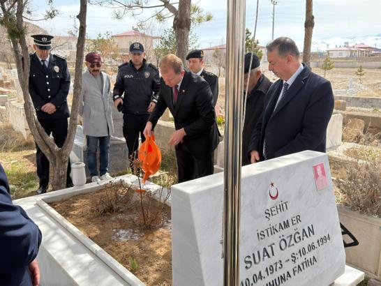 Yeşilhisar'da Çanakkale Deniz Zaferi'nin 111'inci yıl dönümünde şehitler anıldı