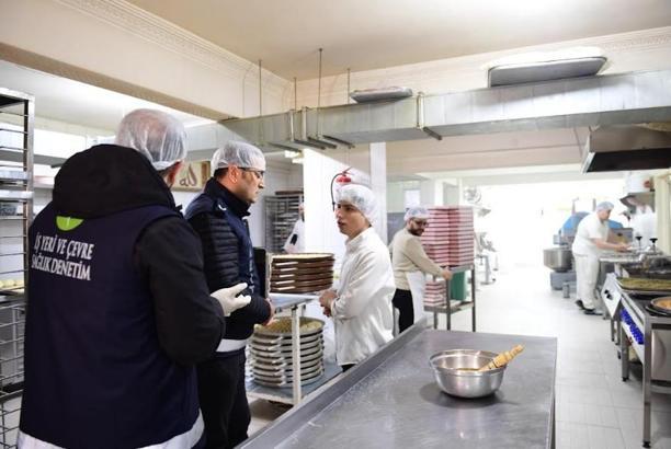 Osmangazi Belediyesi’nden tatlıcılara sıkı denetim