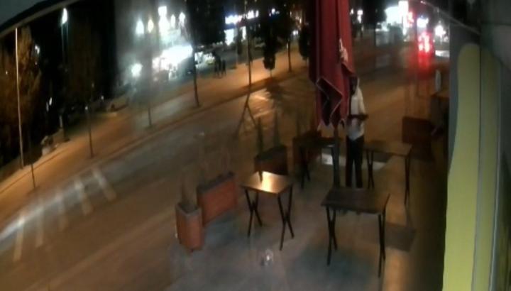 Akrabasının kendisine devretmediği iş yerini kurşunlattı; 3 tutuklama