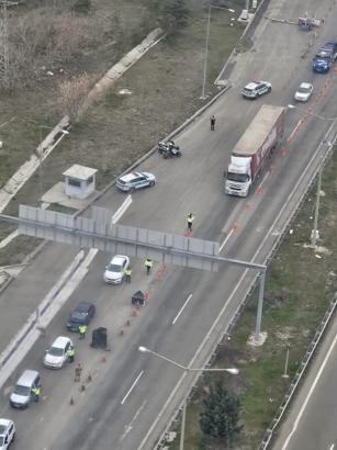 Ankara'da jandarmadan helikopterli trafik denetimi