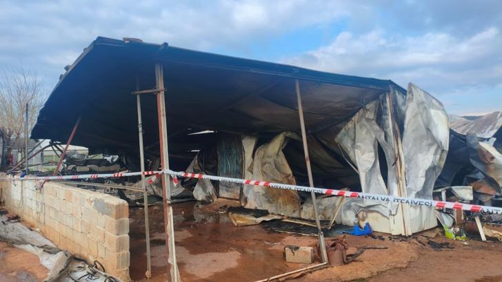 Antalya'da konteynerde yangın; 5'i çocuk 6 ölü