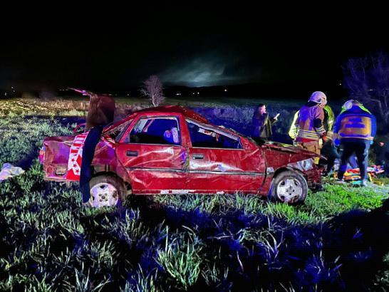 Takla atan otomobildeki 1 kişi öldü, 1'i ağır 3 kişi yaralandı