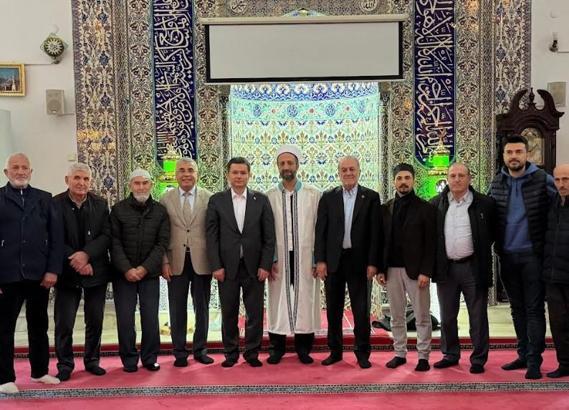 Osmangazi Belediye Başkanı Aydın vatandaşlarla bayramlaştı