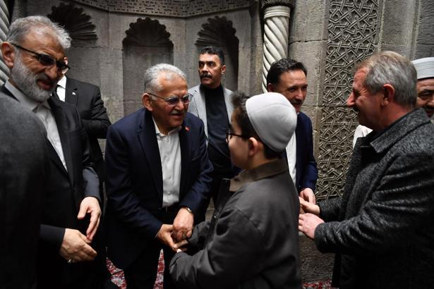 Başkan Büyükkılıç’tan bayram buluşması