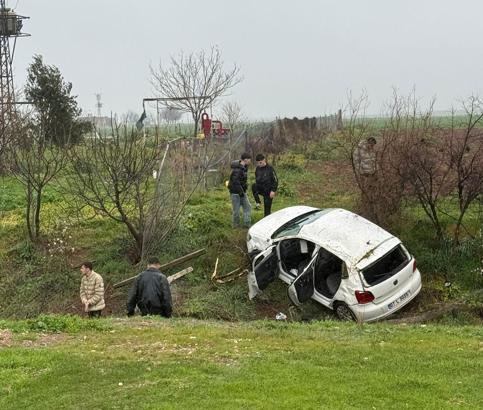 Mardin’de kontrolden çıkan otomobil tarlaya uçtu: 4 yaralı