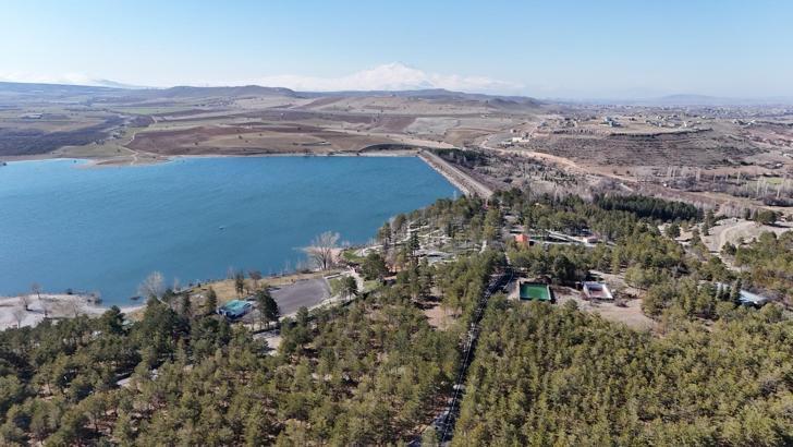 Yenilenen Sarımsaklı Barajı mesire alanı vatandaşları bekliyor