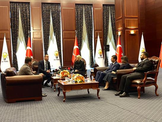 Siyasi partilerde bayramlaşma