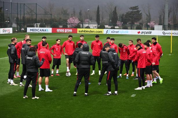 A Milli Futbol Takımı, Romanya maçının hazırlıklarına devam etti