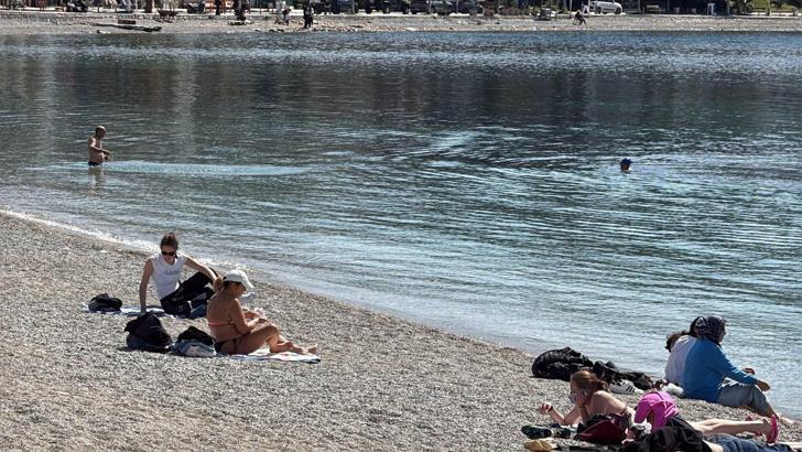 Bodrum'da bayramın son gününde tatilciler plajlarda zaman geçirdi