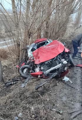 Otomobil, şarampole uçtu: 2 ölü, 5 yaralı