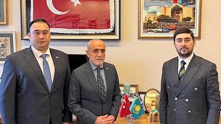 Cumhurbaşkanı Başdanışmanı Topçu, Kazakistan Halk Asamblesi Yardımcısı Akhmetov ile görüştü