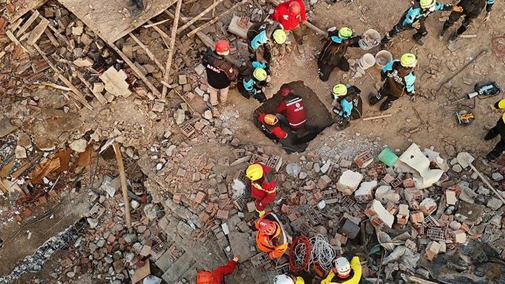 Yıkılan Taşoluk Apartmanı davasında mütalaa; 7 sanığa 15'er yıla kadar hapis talebi