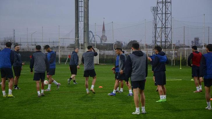 İran Milli Futbol Takımı hazırlıklarını Antalya’da sürdürüyor