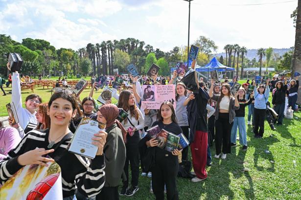 İZKİTAP – 7. İzmir Kitap Fuarı 17–26 Nisan’da Kültürpark’ta