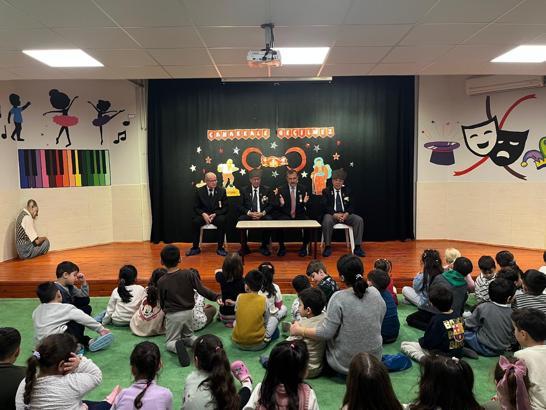 Gazilerden minik öğrencilere vatan sevgisi dersi