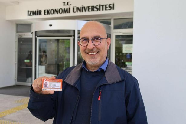 İzmir Ekonomi'nin 49'luk genç mimarı