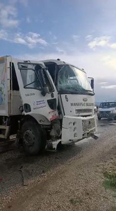 Belediye araçları çarpıştı: 7 yaralı