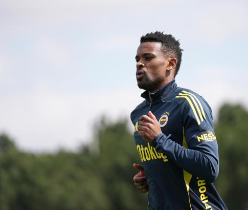Fenerbahçe günü çift antrenmanla tamamladı