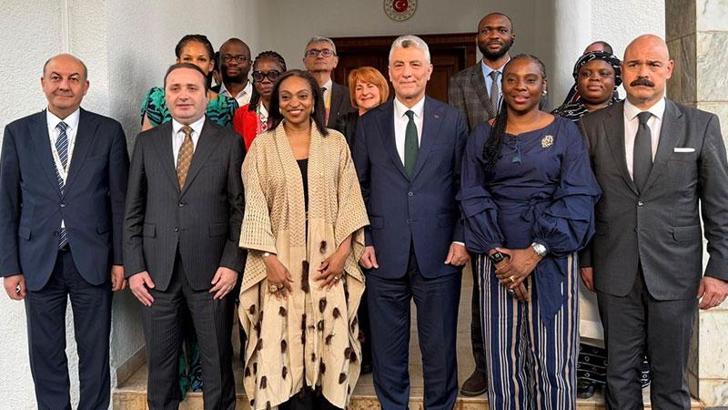 Bakan Bolat, Nijeryalı mevkidaşı Oduwole ile bir araya geldi