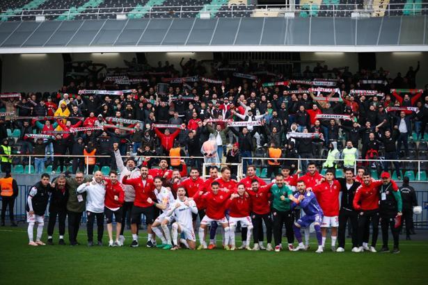 Karşıyaka finallere abone