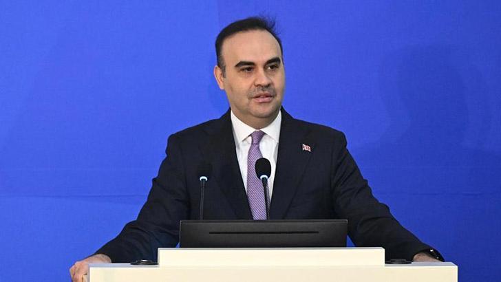 Bakan Kacır: Otomotiv ihracatımız 41,5 milyar dolarla rekor tazeledi