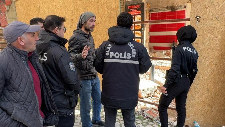 İstanbul - Avcılar’da yıkımı yapılan binanın 4'üncü katından düşerek hayatını kaybetti