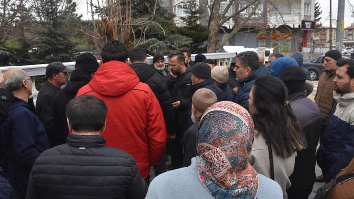 Sivas'ta 'umre' dolandırıcılığı mağdurları müftülüğe başvurdu