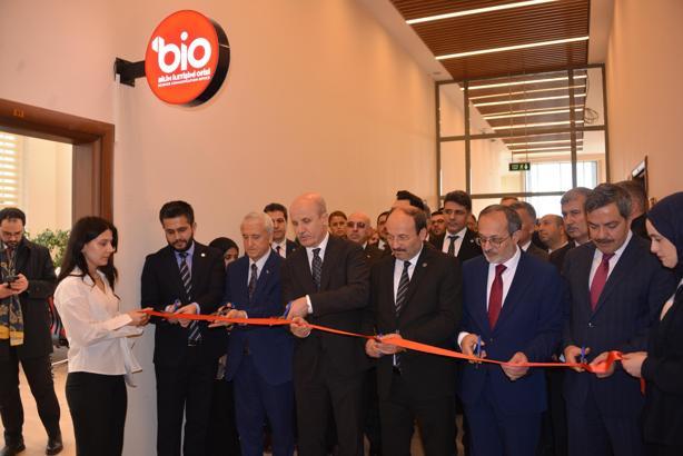 YÖK Başkanı Özvar: Öğrencilerimizi gerçek hayat problemleriyle temas ettiren eğitim modelini gerekli görüyoruz (2)