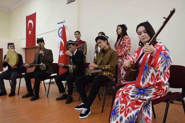 EÜ'de Türk Dünyası nevruz şöleni coşkusu yaşandı